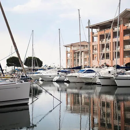 Cap Hermes - Maeva - 2 Pieces 6 Personnes - Selection Mae-7784